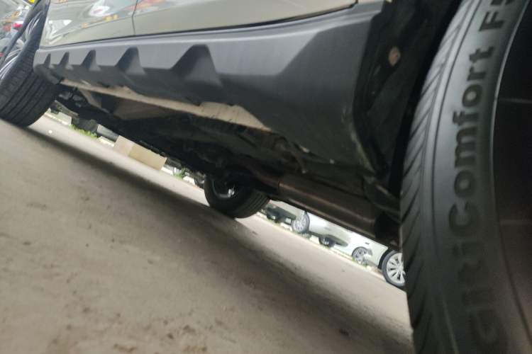 Used Geely Auto Vision X6 2020 1.4T CVT Luxury Edition Left Side Sill