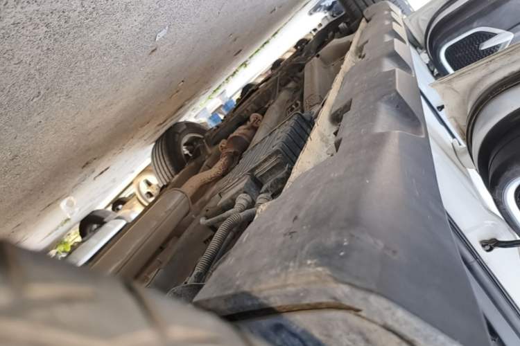 Used Geely Auto Vision X6 2020 1.4T Automatic Luxury Model Left Side Sill