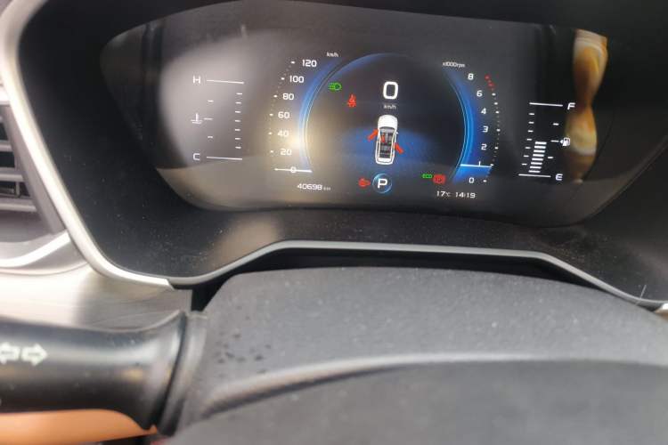 Used Geely Auto Vision X6 2020 1.4T CVT Asian Games Edition Odometer Close Up