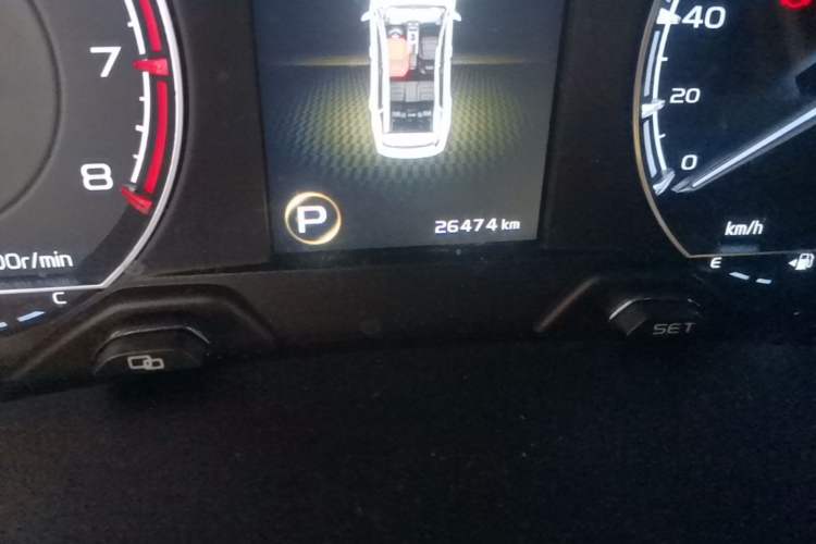 Used Geely Auto Vision X6 2020 1.4T CVT Luxury Edition Odometer Close Up