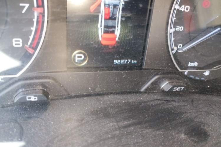 Used Geely Auto Vision X6 2020 1.4T CVT Luxury Edition Odometer Close Up