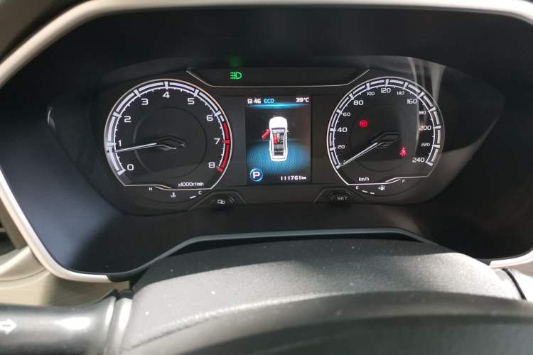 Used Geely Auto Vision X6 2020 1.4T CVT Luxury Edition Odometer Close Up