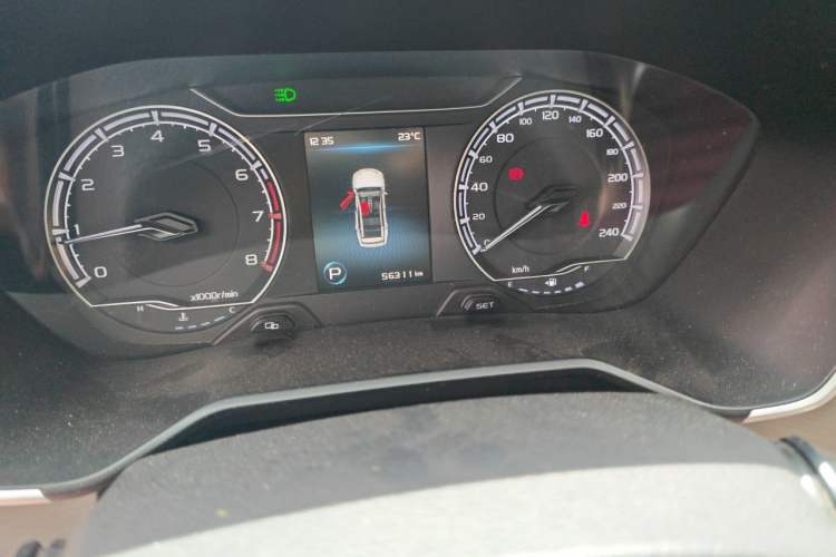 Used Geely Auto Vision X6 2020 1.4T CVT Luxury Edition Odometer Close Up