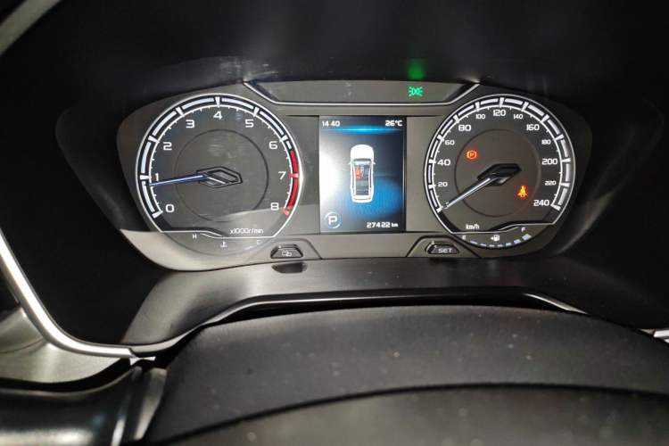 Used Geely Auto Vision X6 2020 1.4T CVT Luxury Edition Odometer Close Up