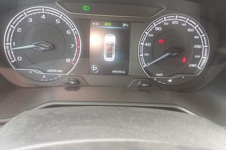 Used Geely Auto Vision X6 2020 1.4T CVT Luxury Edition Odometer Close Up