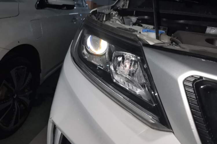 Used Geely Auto Vision X6 2020 1.4T CVT Luxury Edition Right Front Headlight