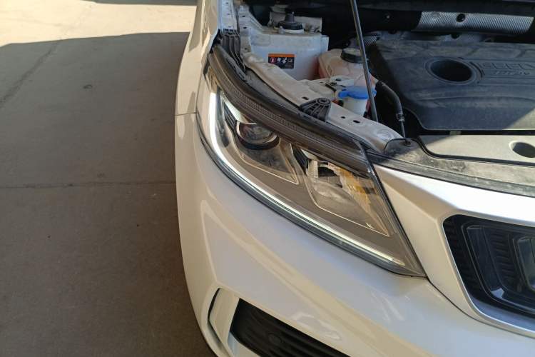 Used Geely Auto Vision X6 2020 1.4T CVT Luxury Edition Right Front Headlight