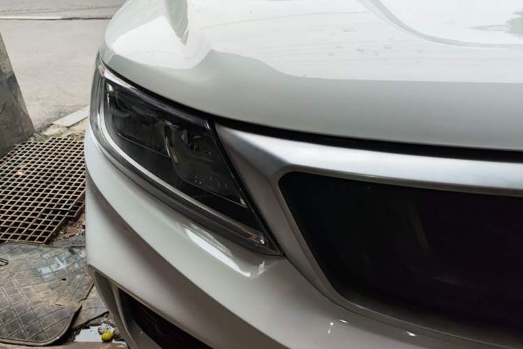 Used Geely Auto Vision X6 2020 1.4T Manual Luxury Model Right Front Headlight