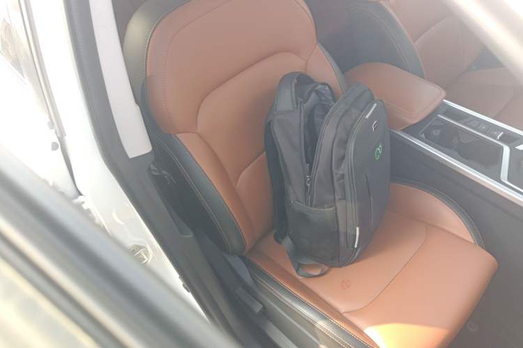 Used Geely Auto Vision X6 2020 1.4T CVT Luxury Edition Right Front Seat