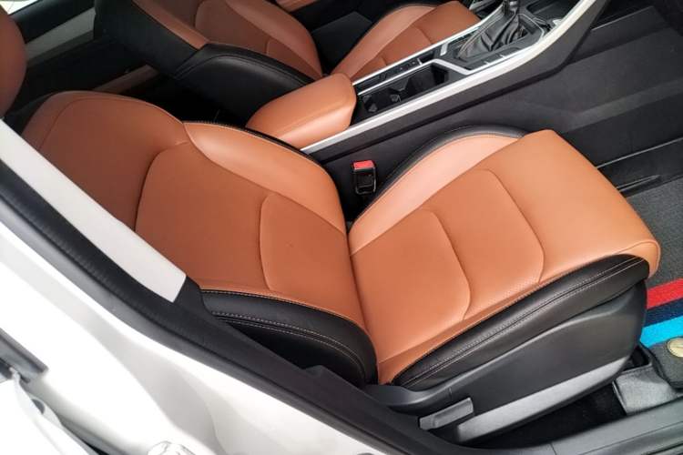 Used Geely Auto Vision X6 2020 1.4T CVT Luxury Edition Right Front Seat