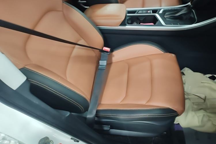 Used Geely Auto Vision X6 2020 1.4T CVT Luxury Edition Right Front Seat