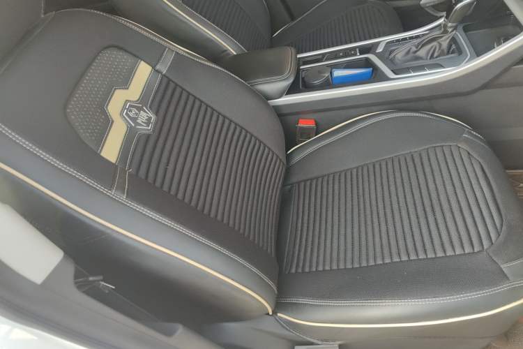 Used Geely Auto Vision X6 2020 1.4T CVT Luxury Edition Right Front Seat