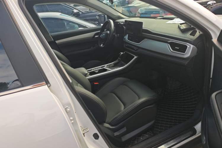Used Geely Auto Vision X6 2020 1.4T CVT Luxury Edition Right Front Seat