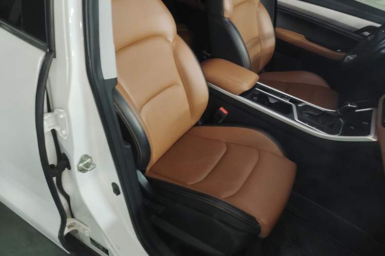 Used Geely Auto Vision X6 2020 1.4T CVT Luxury Edition Right Front Seat