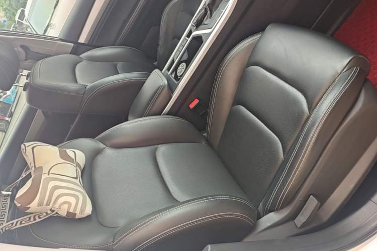 Used Geely Auto Vision X6 2020 1.4T CVT Luxury Edition Right Front Seat