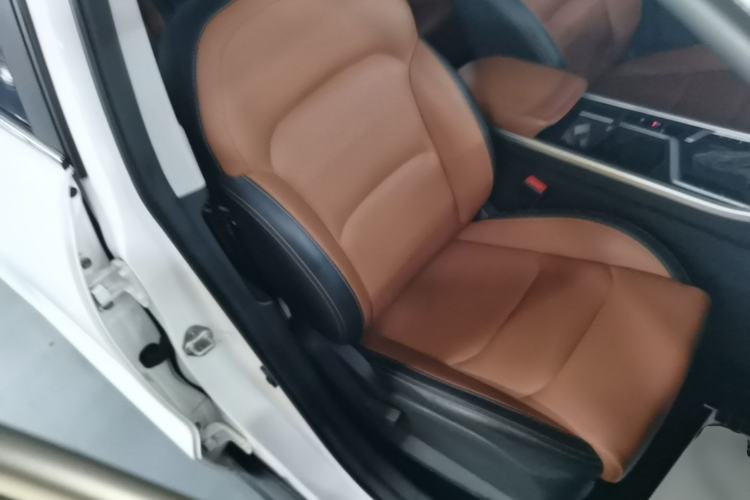 Used Geely Auto Vision X6 2020 1.4T CVT Luxury Edition Right Front Seat