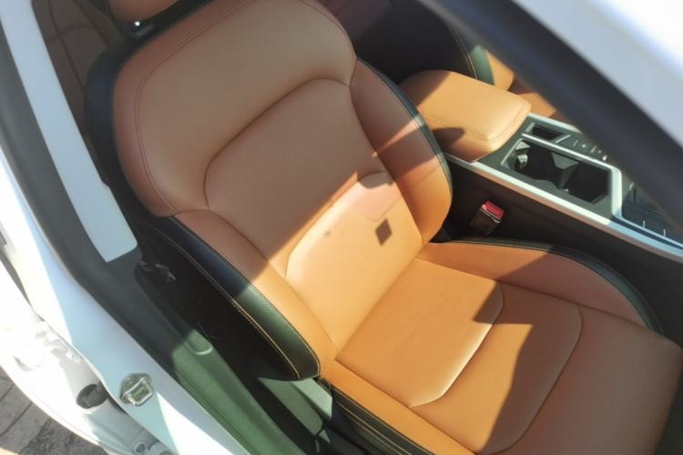 Used Geely Auto Vision X6 2020 1.4T CVT Luxury Edition Right Front Seat