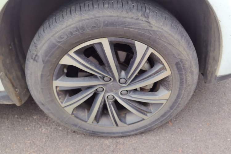 Used Geely Auto Vision X6 2020 1.4T Manual Luxury Model Right Front Wheel Hub