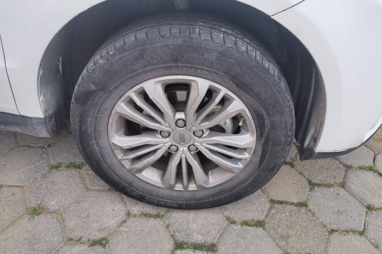 Used Geely Auto Vision X6 2020 1.4T Manual Comfort Model Right Front Wheel Hub