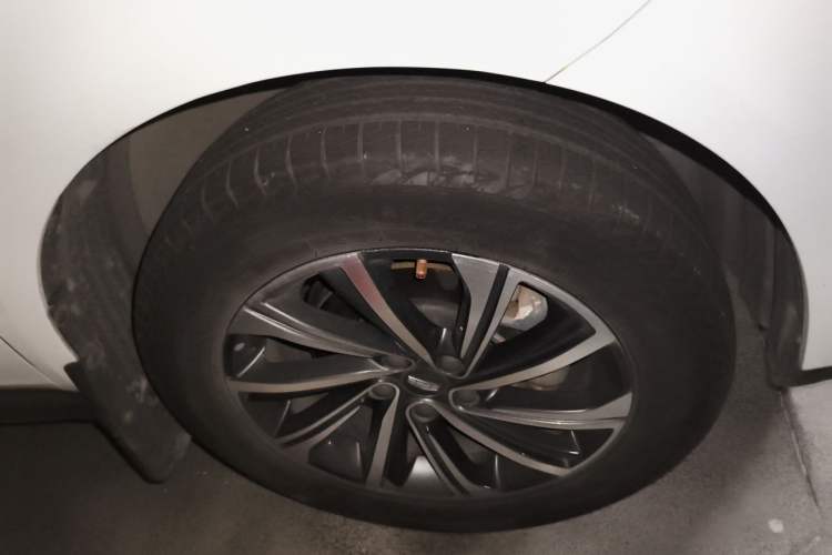 Used Geely Auto Vision X6 2020 1.4T CVT Luxury Edition Right Front Wheel Hub