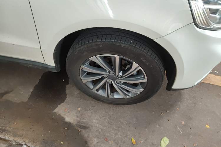 Used Geely Auto Vision X6 2020 1.4T CVT Luxury Edition Right Front Wheel Hub