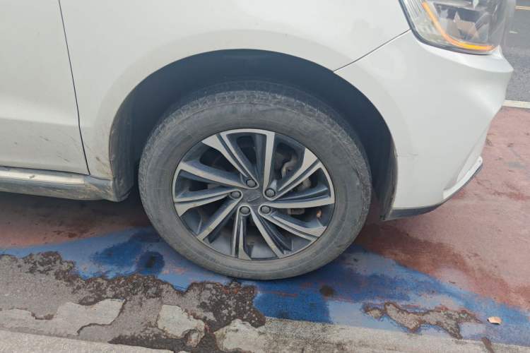 Used Geely Auto Vision X6 2020 1.4T Manual Luxury Model Right Front Wheel Hub
