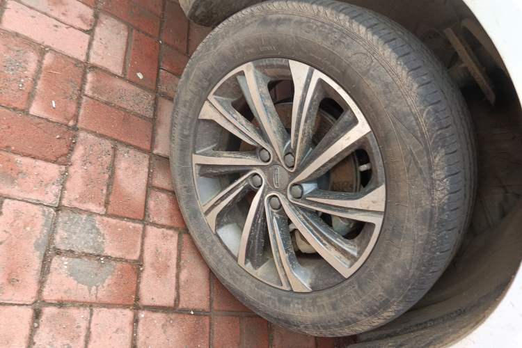 Used Geely Auto Vision X6 2020 1.4T CVT Luxury Edition Right Front Wheel Hub