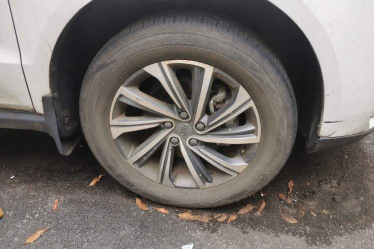 Used Geely Auto Vision X6 2020 1.4T CVT Asian Games Edition Right Front Wheel Hub