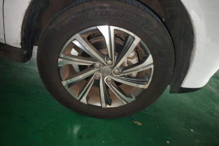 Used Geely Auto Vision X6 2020 1.4T CVT Asian Games Edition Right Front Wheel Hub