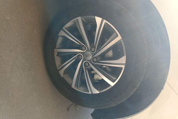 Used Geely Auto Vision X6 2020 1.4T CVT Luxury Edition Right Front Wheel Hub