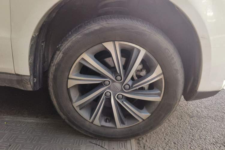 Used Geely Auto Vision X6 2020 1.4T Manual Luxury Model Right Front Wheel Hub