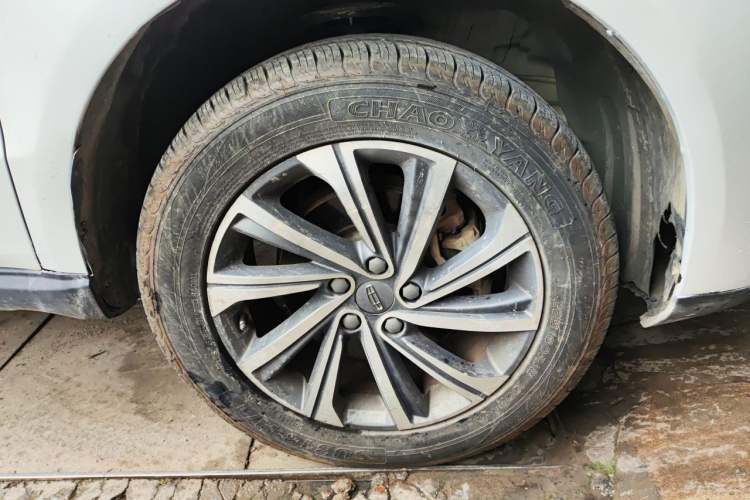 Used Geely Auto Vision X6 2020 1.4T Manual Luxury Model Right Front Wheel Hub