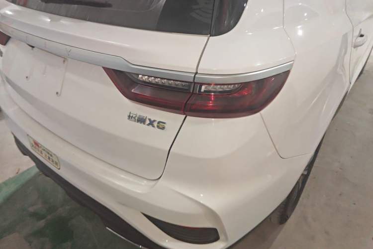 Used Geely Auto Vision X6 2020 1.4T Manual Luxury Model Right Rear Taillight