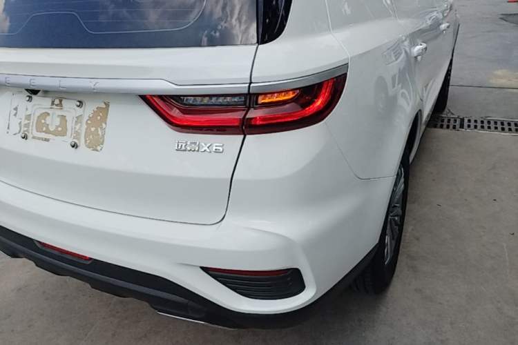 Used Geely Auto Vision X6 2020 1.4T Manual Comfort Model Right Rear Taillight
