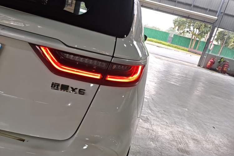 Used Geely Auto Vision X6 2020 1.4T Manual Luxury Model Right Rear Taillight