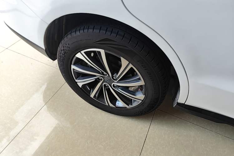 Used Geely Auto Vision X6 2020 1.4T CVT Asian Games Edition Right Rear Wheel Hub