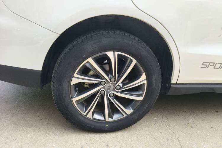 Used Geely Auto Vision X6 2020 1.4T CVT Asian Games Edition Right Rear Wheel Hub