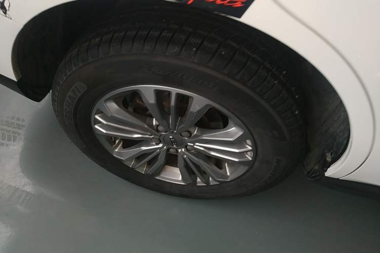 Used Geely Auto Vision X6 2020 1.4T Manual Comfort Model Right Rear Wheel Hub