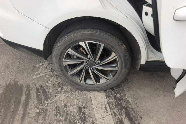 Used Geely Auto Vision X6 2020 1.4T Manual Luxury Model Right Rear Wheel Hub