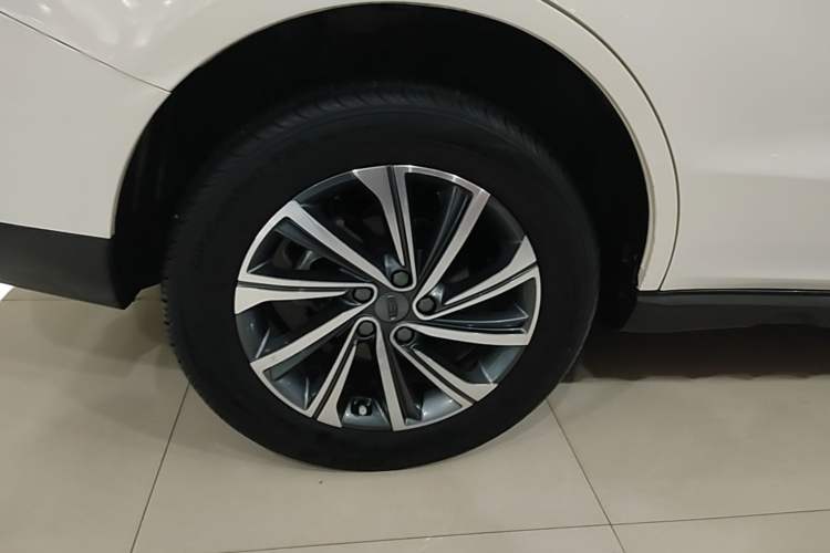 Used Geely Auto Vision X6 2020 1.4T CVT Asian Games Edition Right Rear Wheel Hub