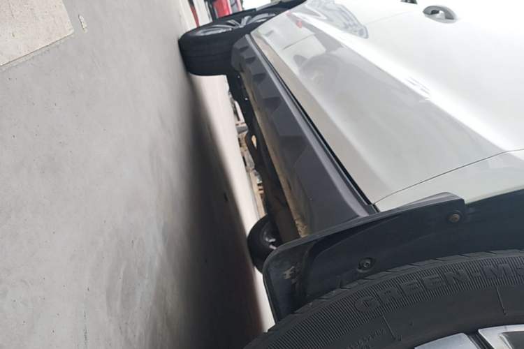 Used Geely Auto Vision X6 2020 1.4T Manual Luxury Model Right Side Sill