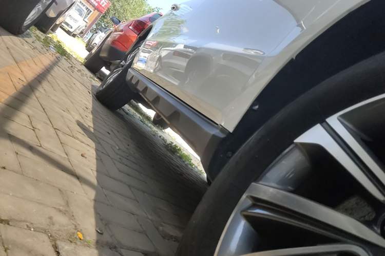 Used Geely Auto Vision X6 2020 1.4T CVT Luxury Edition Right Side Sill