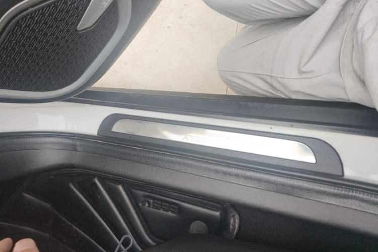 Used Geely Auto Vision X6 2020 1.4T CVT Asian Games Edition Right Side Sill