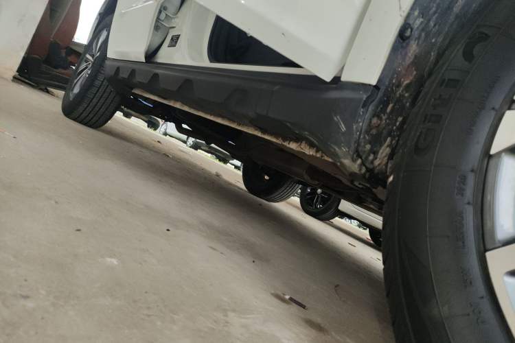 Used Geely Auto Vision X6 2020 1.4T CVT Luxury Edition Right Side Sill