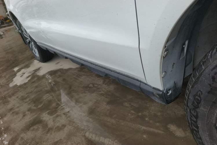 Used Geely Auto Vision X6 2020 1.4T CVT Luxury Edition Right Side Sill