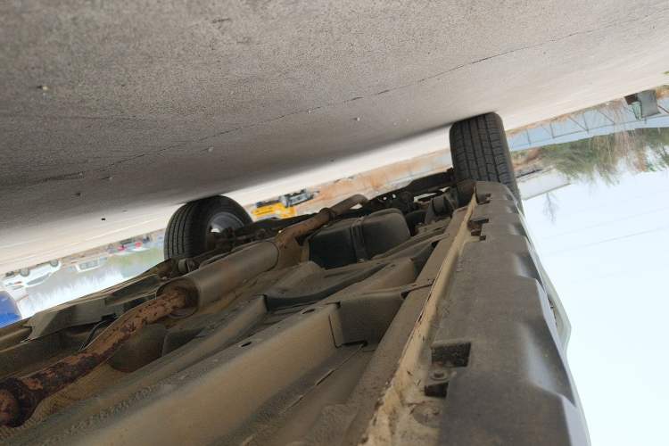Used Geely Auto Vision X6 2020 1.4T CVT Asian Games Edition Right Side Sill