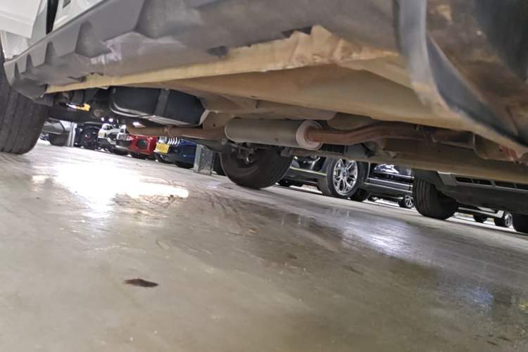 Used Geely Auto Vision X6 2020 1.4T Manual Luxury Model Right Side Sill