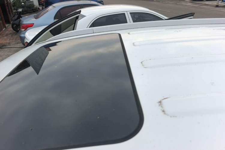 Used Geely Auto Vision X6 2020 1.4T Manual Luxury Model Roof