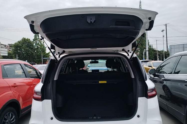 Used Geely Auto Vision X6 2020 1.4T Manual Luxury Model Trunk