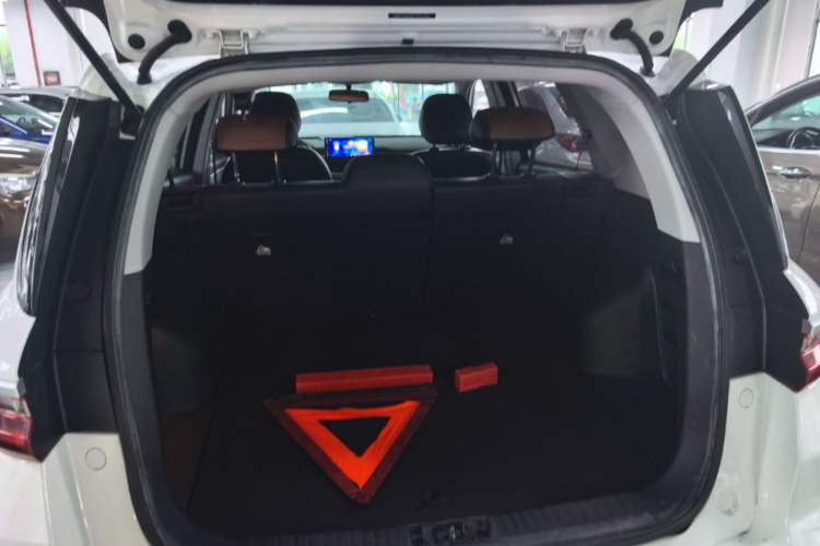 Used Geely Auto Vision X6 2020 1.4T CVT Luxury Edition Trunk